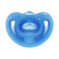 Nuk Sensitive Πιπίλα Σιλικόνης με Θήκη 0-6m χρώμα μπλε* 1τμχ