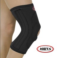 Johns Jumpers Επιγονατίδα με Ενίσχυση + Τρύπα + Σπιράλ Ελάσματα Neoprene Μαύρο Medium 120134