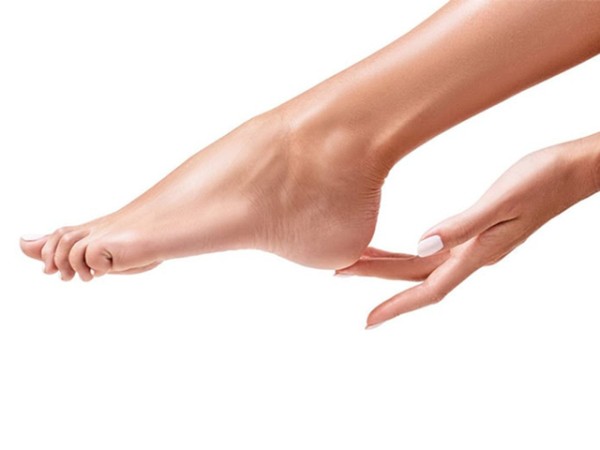 Σκασμένες πτέρνες τέλος.