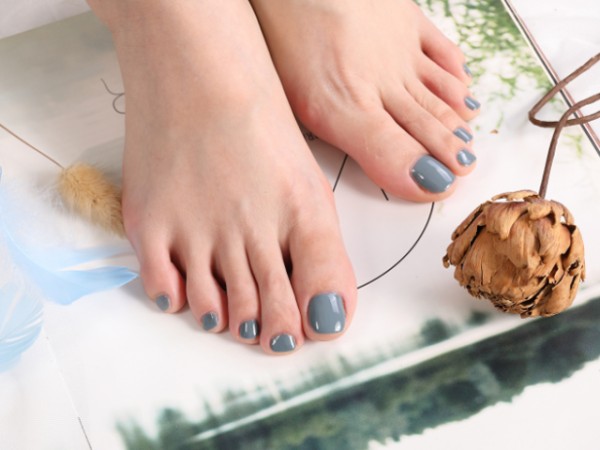 Μύκητες στα νύχια: Αιτίες κ Αντιμετώση