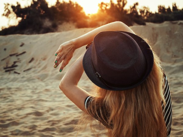 Καύσωνας: Οδηγίες και συμβουλές για να προστατευτείτε από τη ζέστη